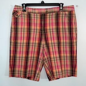 CHARTER CLUB Golf Collection plaid ladies shorts. Size 14. Excellent condition.